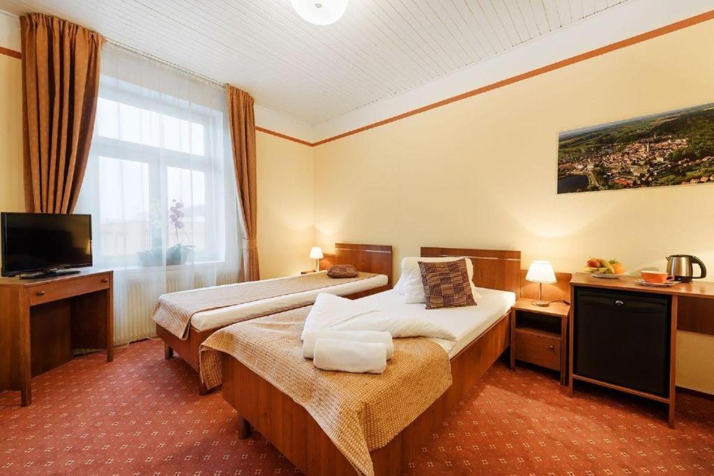 Hotel Табор Екстериор снимка