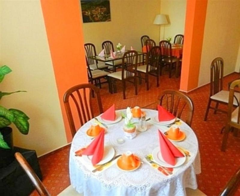 Hotel Табор Екстериор снимка