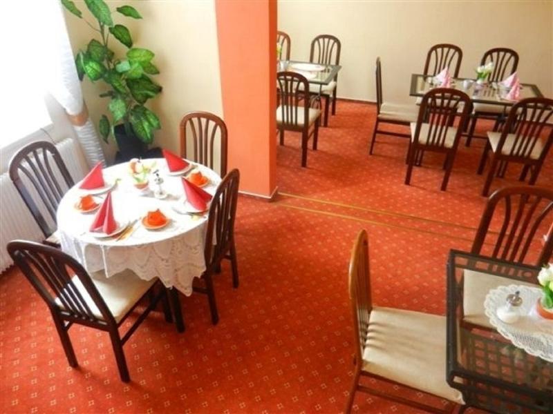 Hotel Табор Екстериор снимка