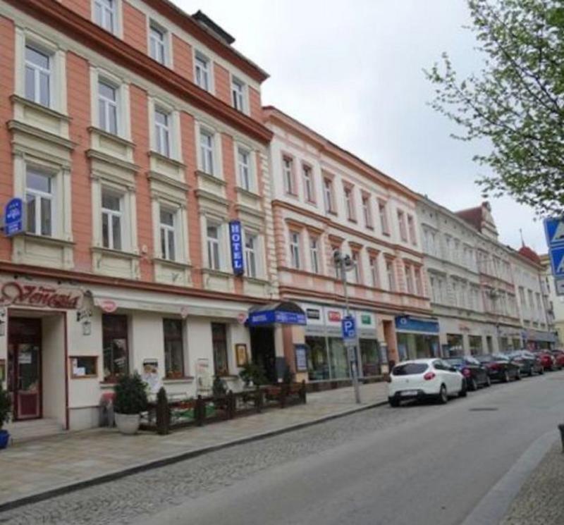 Hotel Табор Екстериор снимка